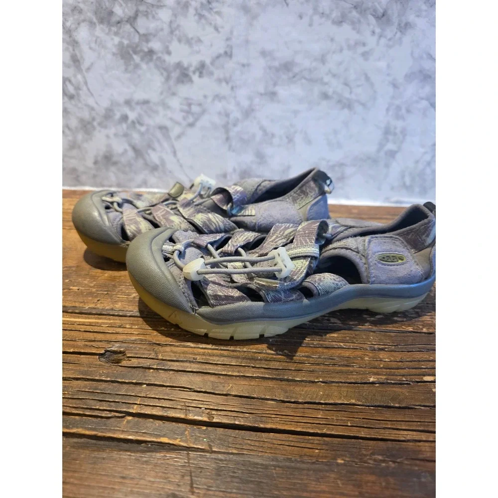 KEEN Kids Newport H2 Grey Purple Patterned Water Hiking Sandals Size US 3